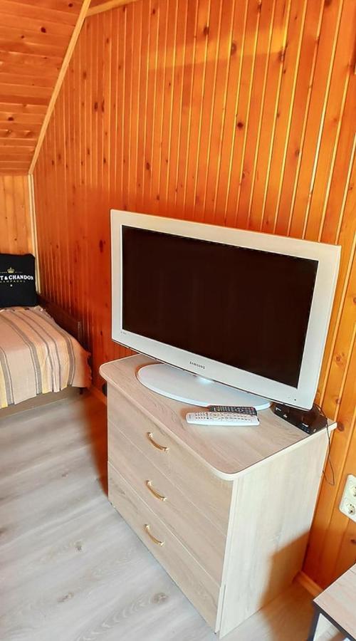 Guesthouse "Nakvyne Pas Zveja" Nagliu Street 니다 외부 사진