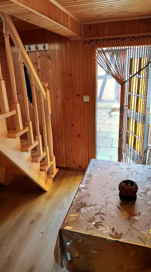 Guesthouse "Nakvyne Pas Zveja" Nagliu Street 니다 외부 사진