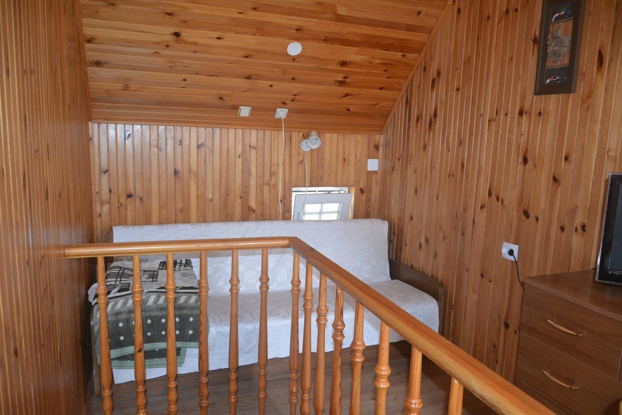 Guesthouse "Nakvyne Pas Zveja" Nagliu Street 니다 외부 사진