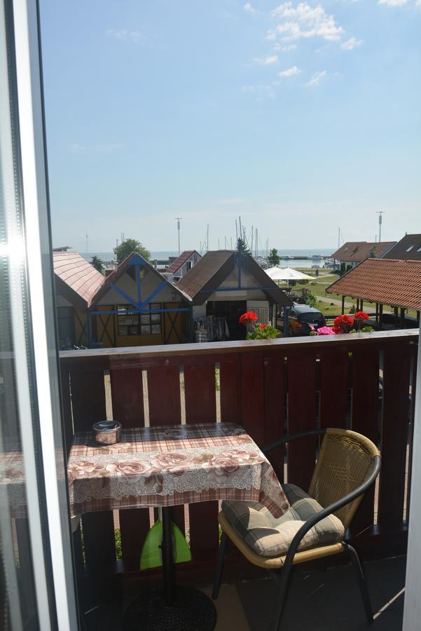 Guesthouse "Nakvyne Pas Zveja" Nagliu Street 니다 외부 사진