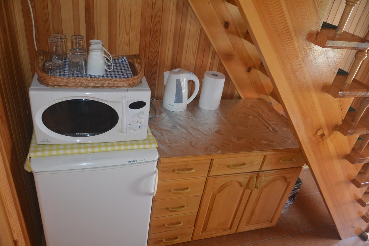 Guesthouse "Nakvyne Pas Zveja" Nagliu Street 니다 외부 사진